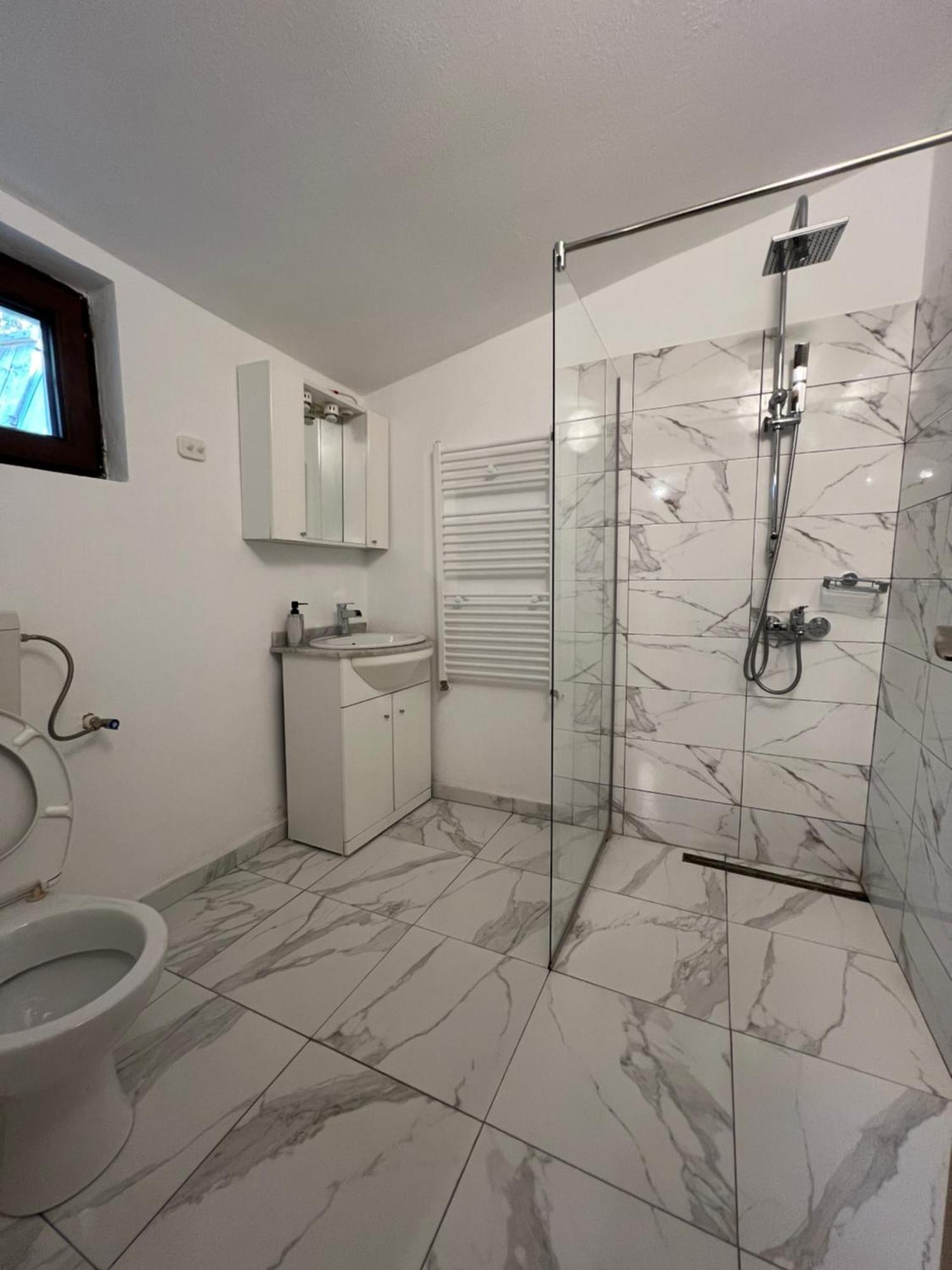 Casa Lupilor Transfagarasan Villa Capatineni-Ungureni ภายนอก รูปภาพ